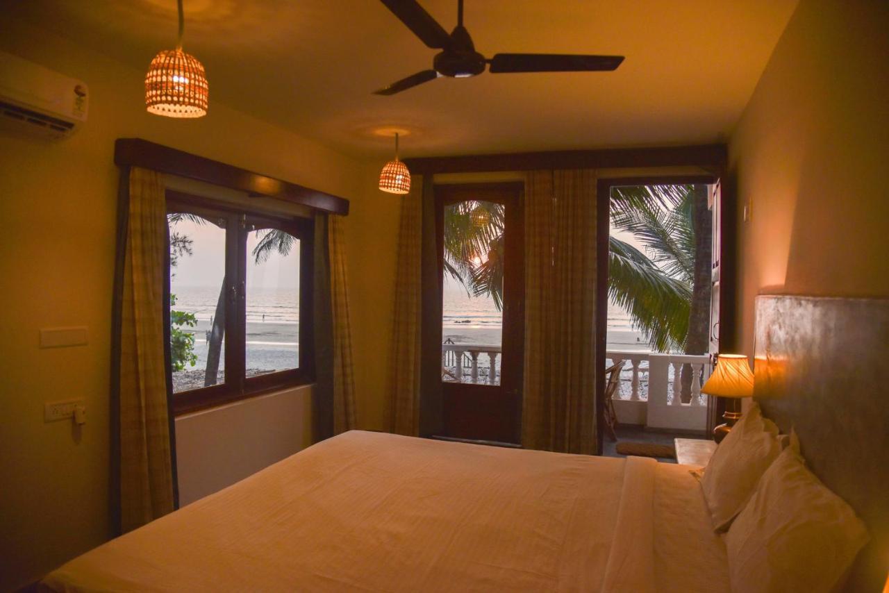 Silent Beach Resort Mandrem Buitenkant foto