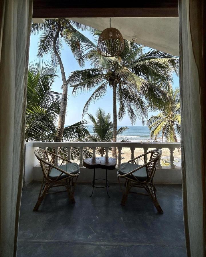 Silent Beach Resort Mandrem Buitenkant foto