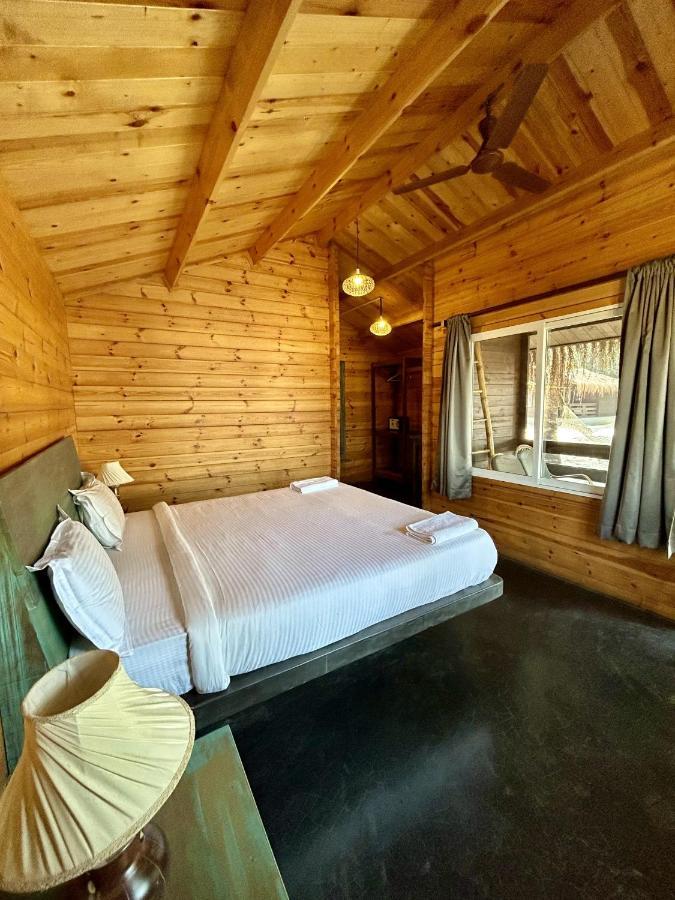 Silent Beach Resort Mandrem Buitenkant foto